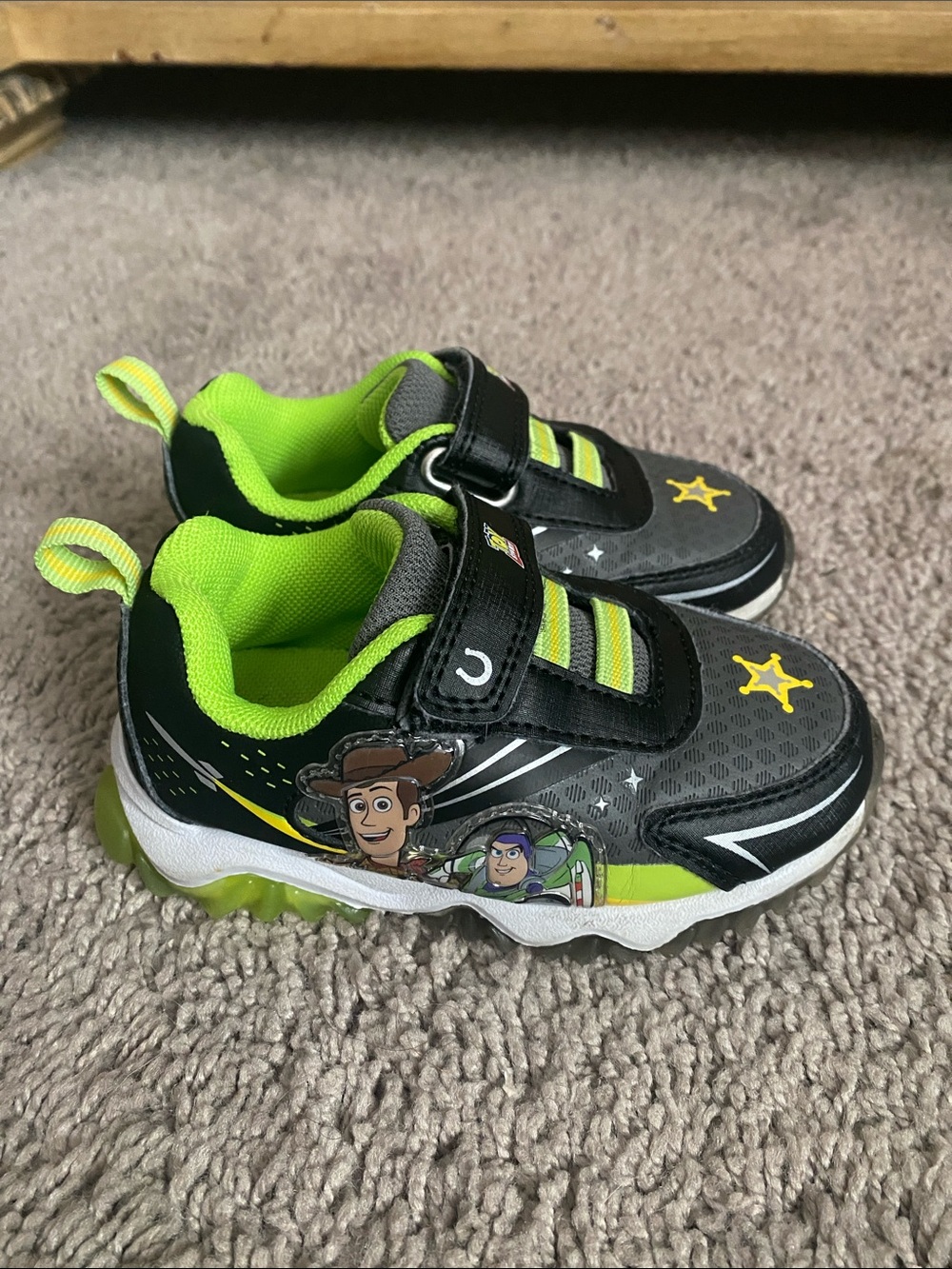 Disney Toy Story Low  Character Light-Up Sneakers size 7